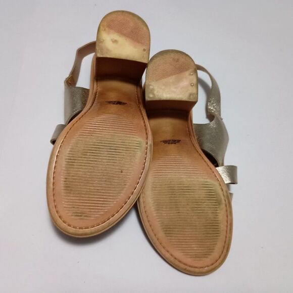 BELLA VITA, Metallic Gold Sandals, Cross Pattern Straps, Upper Leather, Size 7.5 - Picture 7 of 8